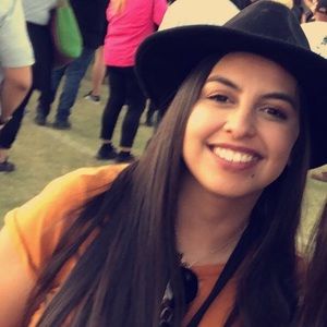 Meet your Posher, Mariela